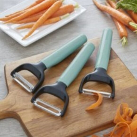 KitchenAid Kitchen Aid 3-piece Peeler Set + Protective Covers Aqua Sky Blue NWT - Picture 6 of 8